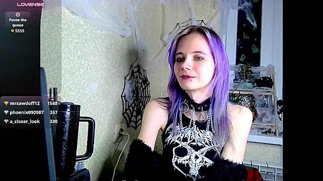XXX chat uživo modela AdamTarlet