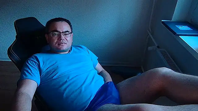 Latexboy893 Live XXX-Chat