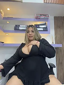 isabella_horney_'s Live XXX Chat