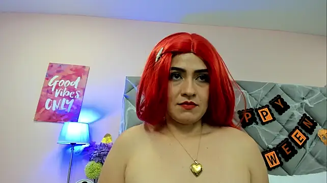 Chat +18 de NahomyAdams ao vivo