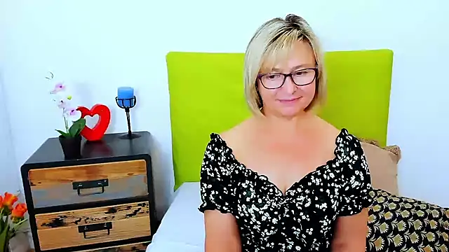 MarieneHot Live XXX Chat