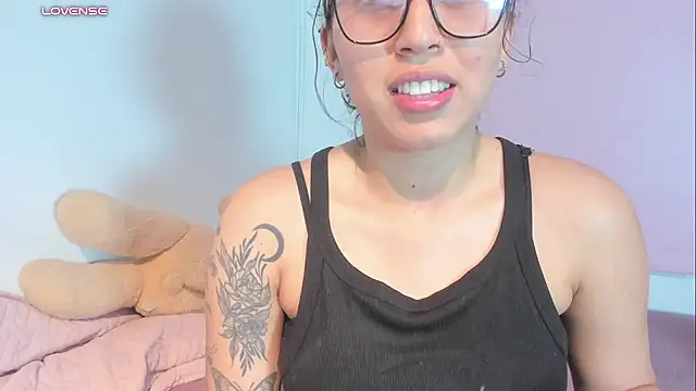 _maria_foxx_'s Live XXX Chat
