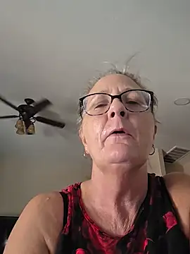 Živý XXX chat SultrySummer68