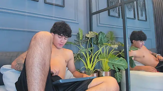 แชท XXX สดของ Ruslan_marcel