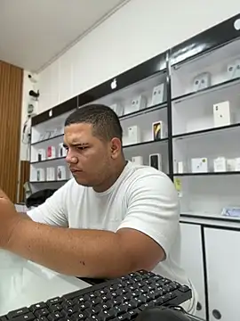 Patricio_02's Live XXX Chat