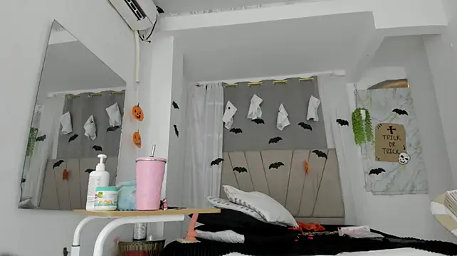 Lady_miss___ Adlı Modelin Canlı XXX Sohbeti