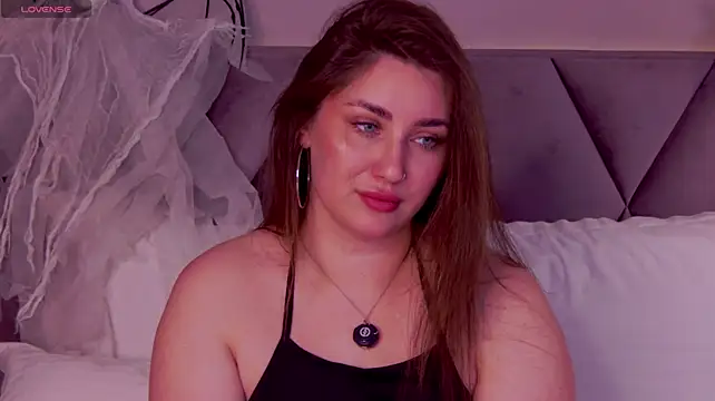 KiraBarlowsn Live XXX chat