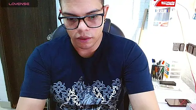 Realjoel01 即時 XXX 聊天