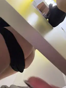 Pink_Kiss' Live XXX Chat