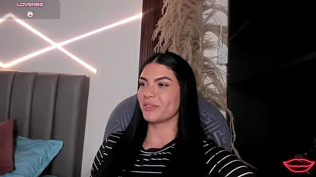 Veronicalanx1's Live XXX Chat