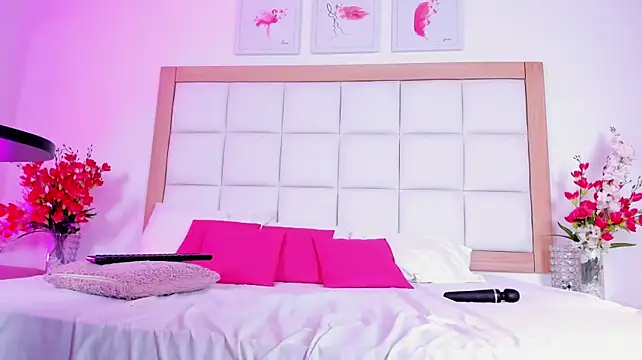 NaomiCruzz Live XXX-Chat