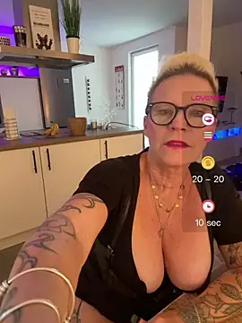 German_MilfのライブXXXチャット