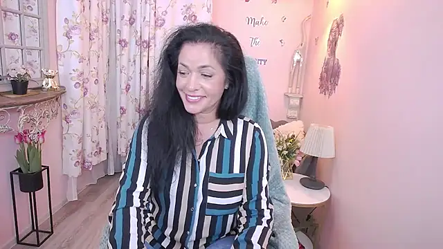 MyLovOne's Live XXX Chat