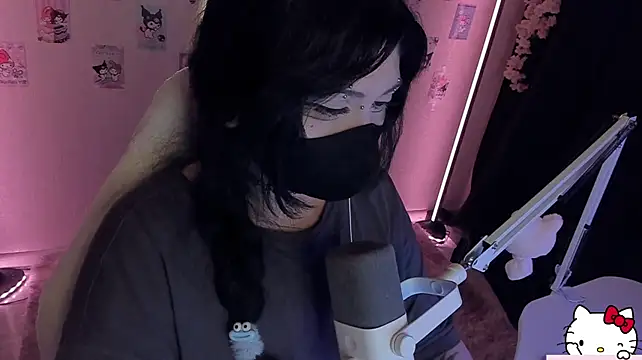 -Nanamin-'s Live XXX Chat