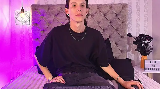 Czat XXX na żywo – Alexxey_x