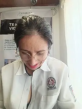 Valentina--1's Live XXX Chat
