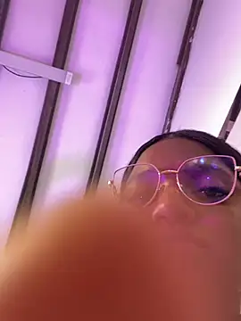 MiaaHoward Chat XXX in diretta