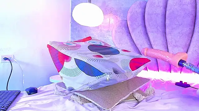 Chat XXX en directo de Bella-Sanders