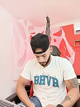 Chat +18 de Mike_savage3 ao vivo