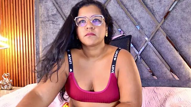 Slutty_Vicky 라이브 XXX 채팅