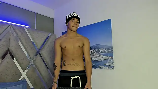 Chat +18 de nova_mitchell7 ao vivo