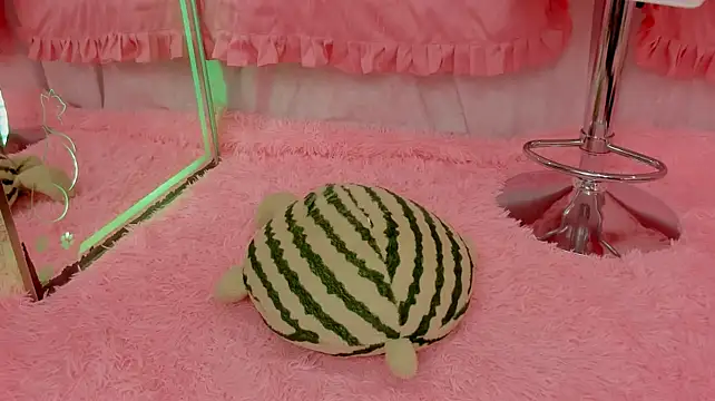 Pinky_purr Chat XXX in diretta