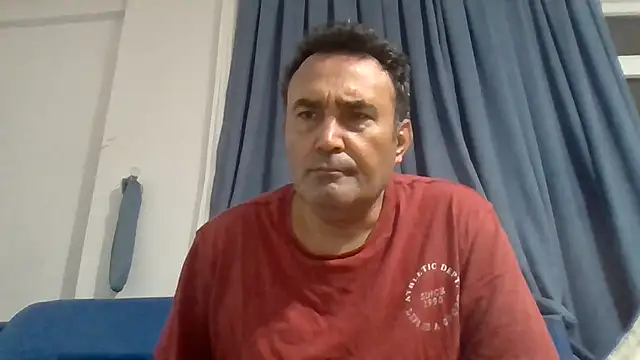 enginbasar Adlı Modelin Canlı XXX Sohbeti