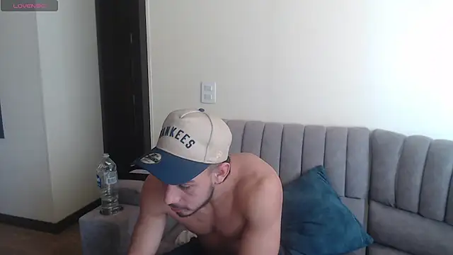 Czat XXX na żywo – Taylor_DiamondBoy