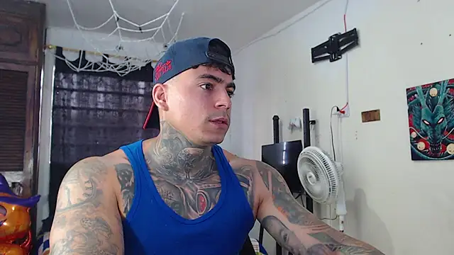 maxstroncm18 – Naživo XXX chat