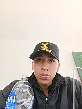 Moreno-Latino Show in webcam
