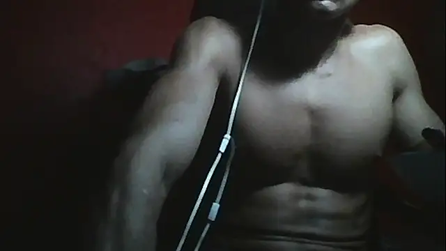 crazylatinguyy webcam show
