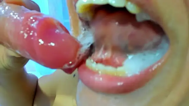 Czat XXX na żywo – hade_cute