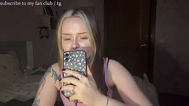 IsabelleAssing's Live XXX Chat