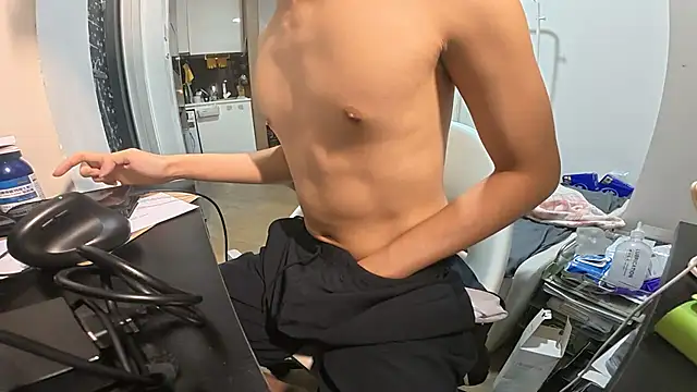 Chat XXX ao vivo de YunheLEE