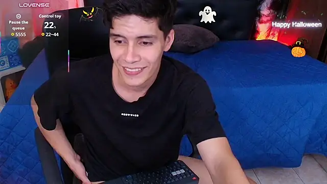 Jacob5_ Live XXX Chat
