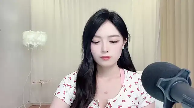 LiLy0608 라이브 XXX 채팅