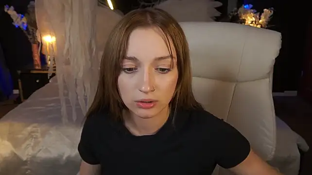 LizzaMoonn Chat XXX live