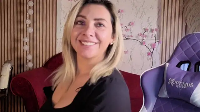 Isabella_lt's Live XXX Chat