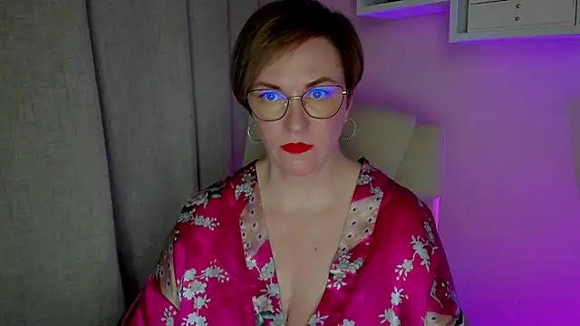 feliziaDesire Adlı Modelin Canlı XXX Sohbeti