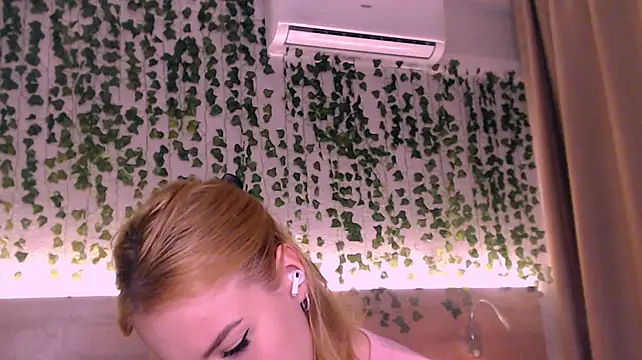 IvyAngel Live XXX-chat