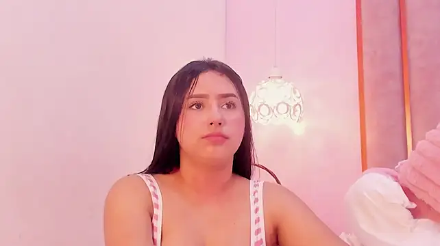 Zoe_Monrow's Live XXX Chat