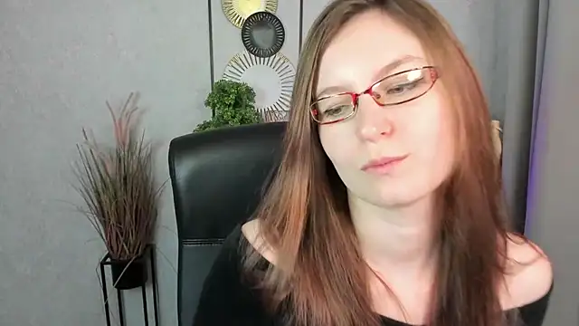 emmaxDelight XXX чат на живо