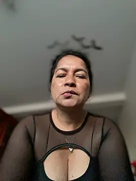 Jlo_69's Live XXX Chat