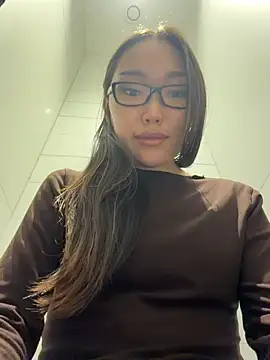 trytomakememoam's Live XXX Chat