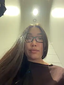 trytomakememoam's Live XXX Chat