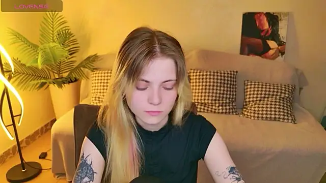 צ'אט XXX בשידור חי של LisaRainbow