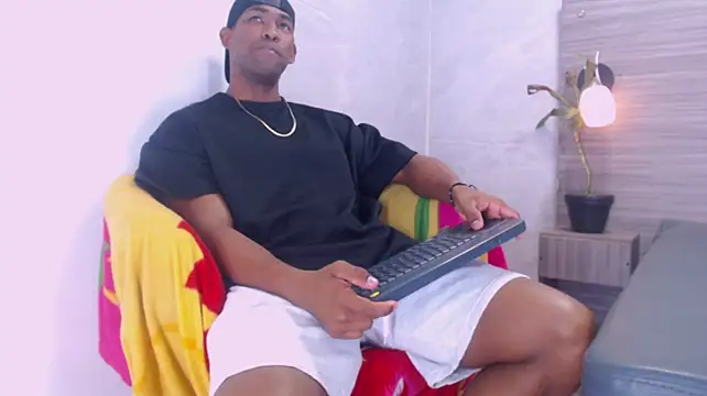 XXX chat uživo modela Roman_Muscle_
