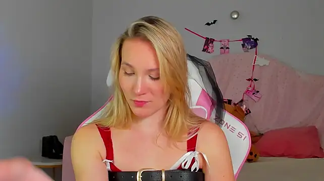 Chat XXX ao vivo de ElaraVoltage