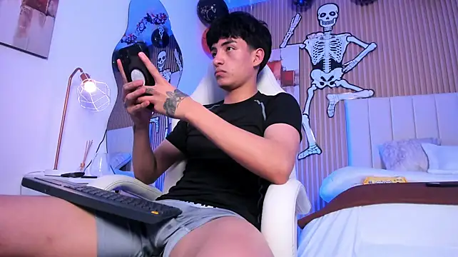Filiph_Sterliing 라이브 XXX 채팅