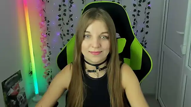 Chat XXX en directo de LuckyKinsley